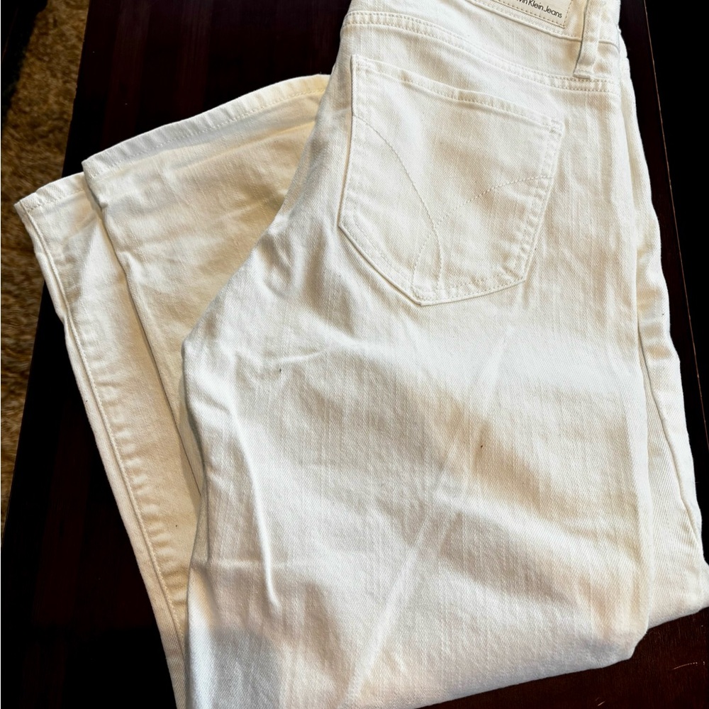 Calvin Klein - Skinny Crop White Capri Jeans